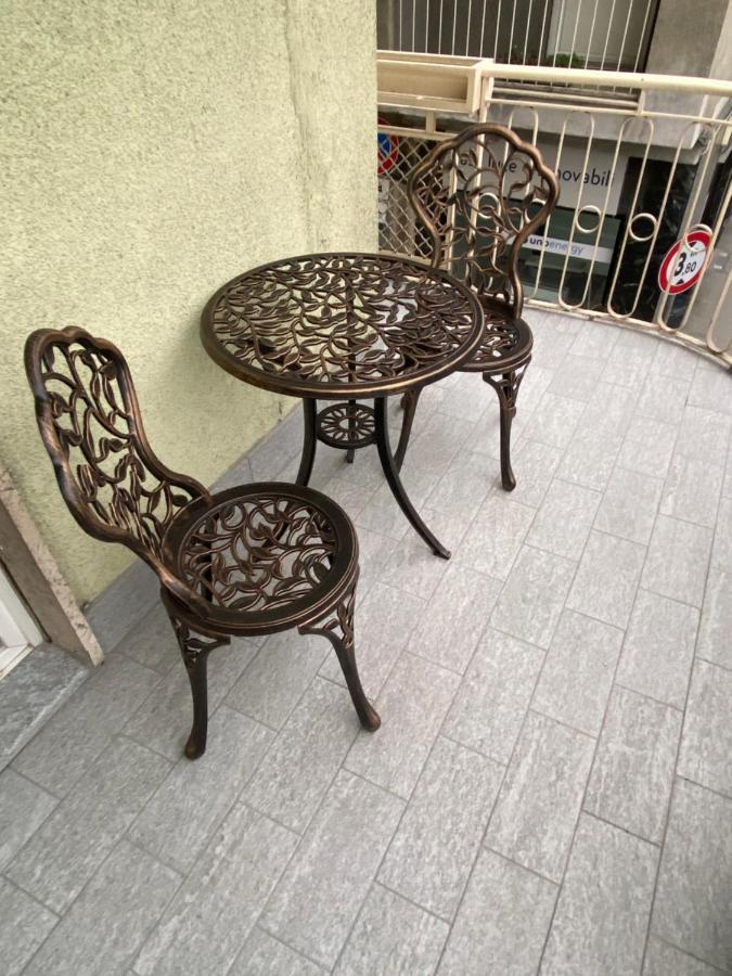 La Lupa Apartment - In The Heart Of Aosta With Car Box Екстер'єр фото